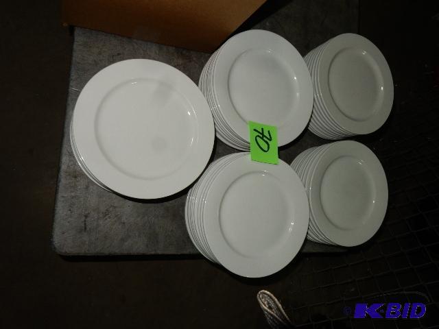 lot 70 image: Dinner Plates, Glass