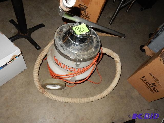 lot 90 image: Multi Clean 85 Wet Dry Vac