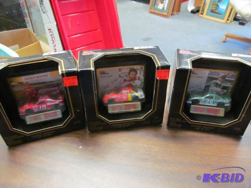 lot 31 image: Lot of 3 1993 racing Champions Premier Edition 164 Diecast Geoff & Brett Bodine, Ricky Rudd