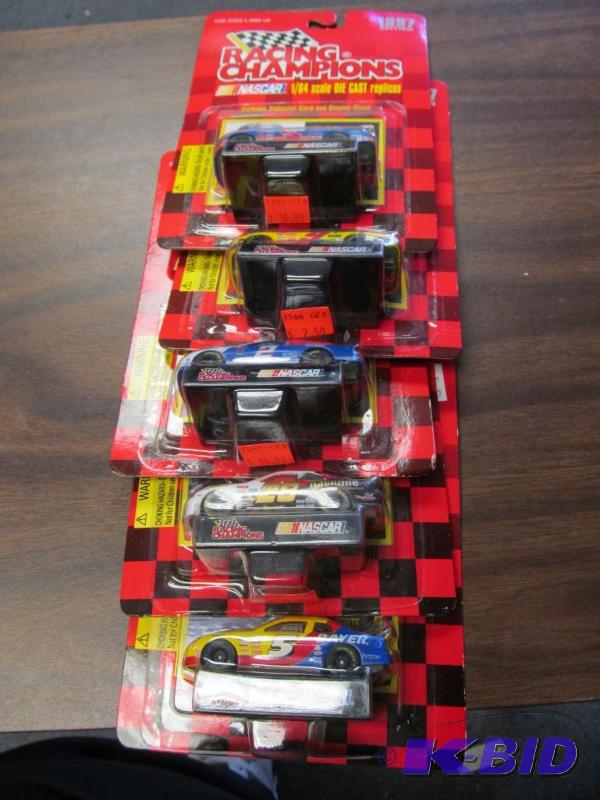 lot 47 image: Lot of 5 1997 Racing Champions 164 NASCAR Diecast