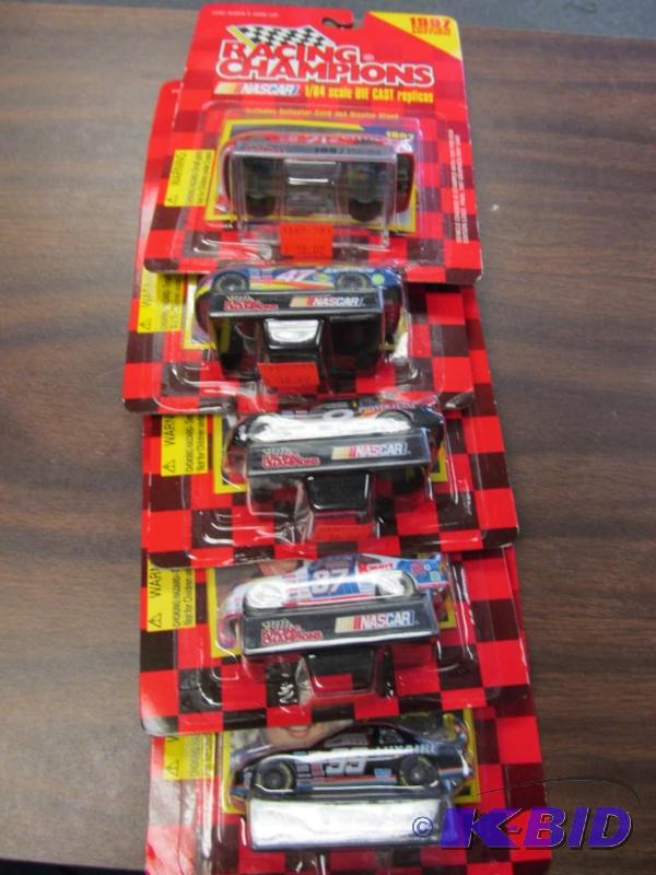 lot 49 image: Lot of 5 1997 Racing Champions 164 NASCAR Diecast