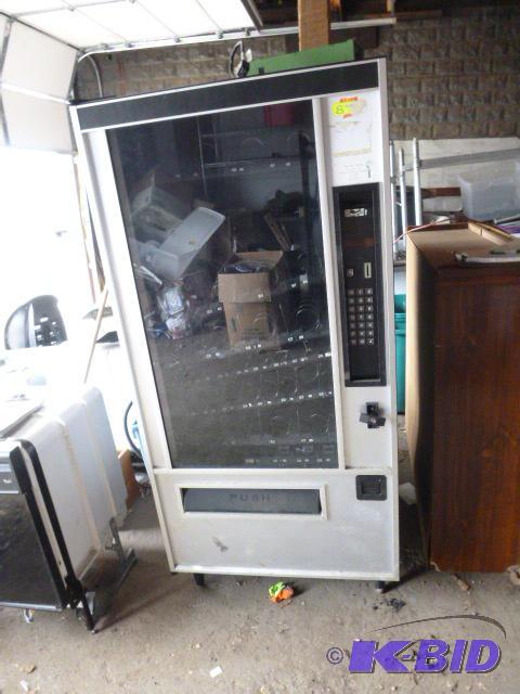 Glass Front Merchandiser Vending Machine 111A...