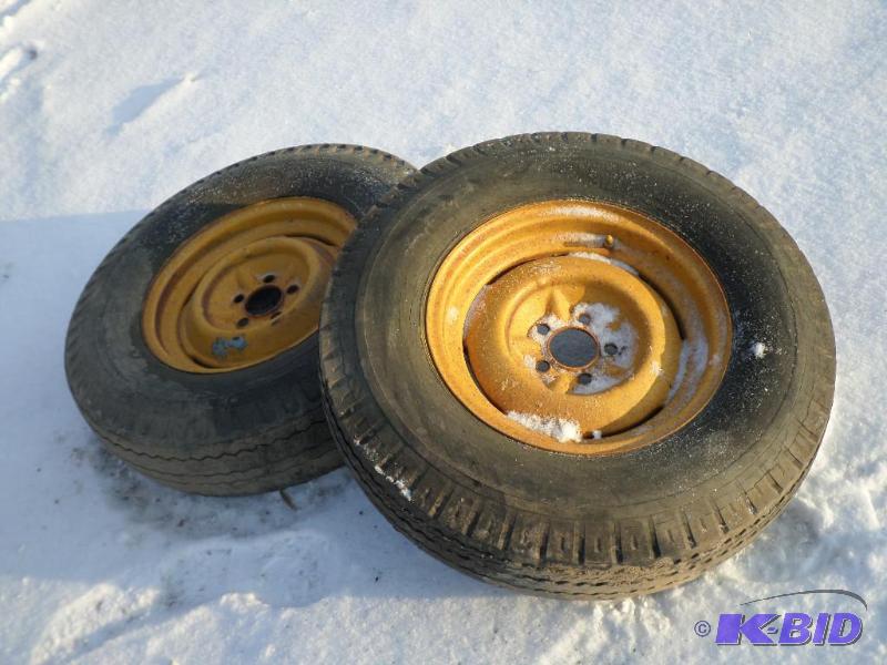 lot 11 image: (2) 1960 International Truck 7.50-16LT 5-Lug ...