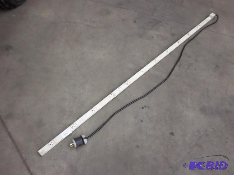 lot 20 image: 6ft Power Strip With 20Amp Plug...