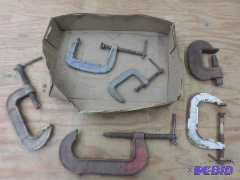 lot 34 image: Box Of Misc Sized C-Clamps...