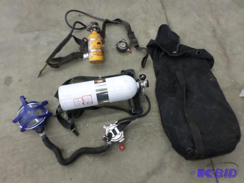 lot 80 image: Scuba-Diving Gear With Canvas Bag...