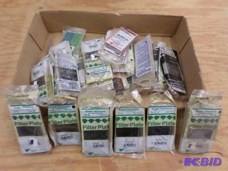 lot 96 image: Box Full Of 2x4.25 Green Diamond Filter Plate...
