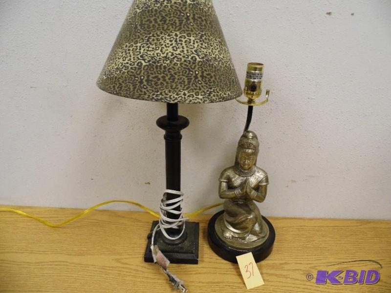 2 Lamps