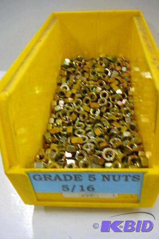 10# Grade 5 Nuts 516...