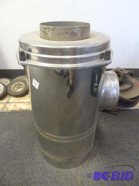 Chrome air cleaner for Peterbilt truck...