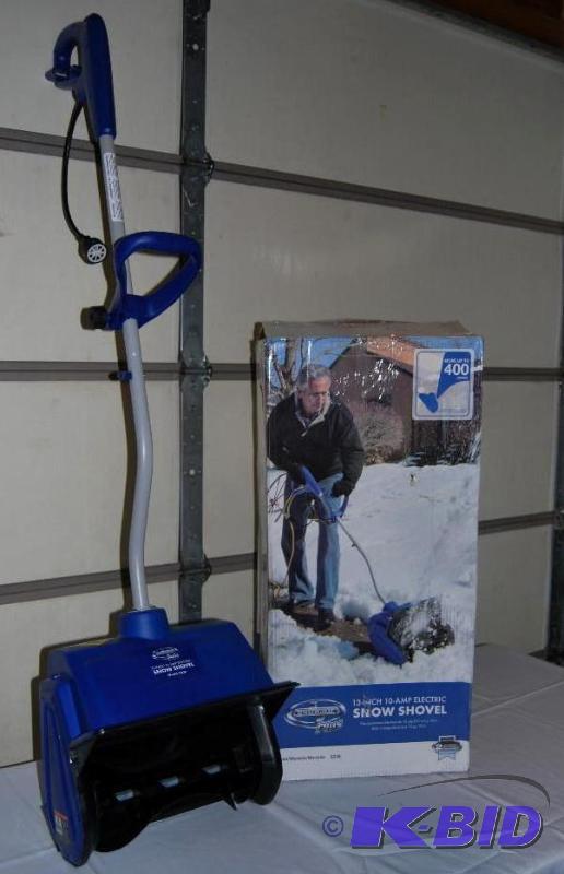 lot 45 image: Snow Joe 10 Amp 13" Electric Snow Shovel...