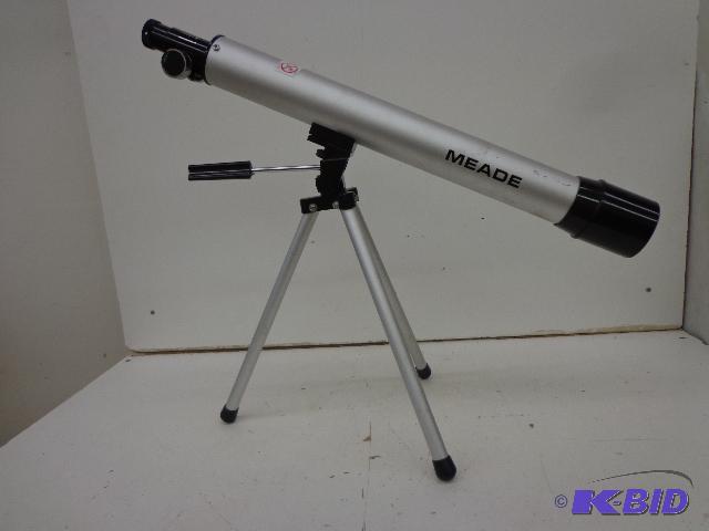 lot 140 image: Meade Telescope   Model 40 AZ-P  Coated Optic...
