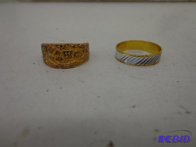 lot 149 image: 2 Rings   1 Gold - Nugget Looking  1 Gold wit...