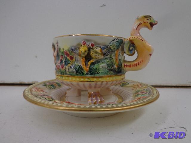 lot 2 image: Capodimento&nbspCup and Saucer   3 Claw Drag...