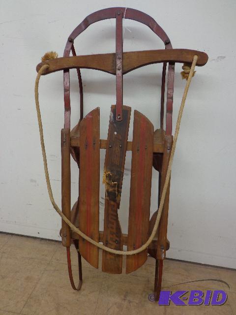 lot 32 image: Old Fashioned Hiawatha Sleigh   Red Metal Fra...