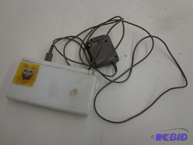 lot 51 image: Nintendo DS   White w Charger  Lite&nbspMod...