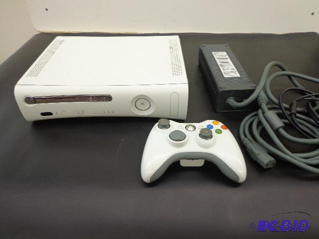 lot 72 image: Xbox 360 and Controller   White in Color  Mis...