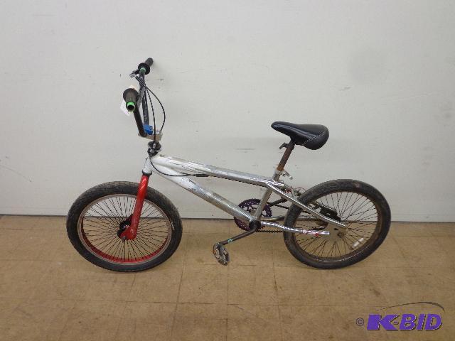 lot 81 image: BMX Bicycle   Kids Bmx Bicycle  White Frame w...