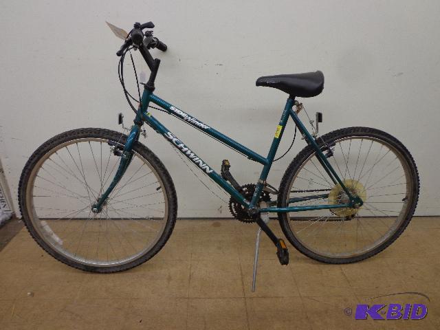 lot 82 image: Sidewinder Mountain Bike   18 Speed  Schwinn ...
