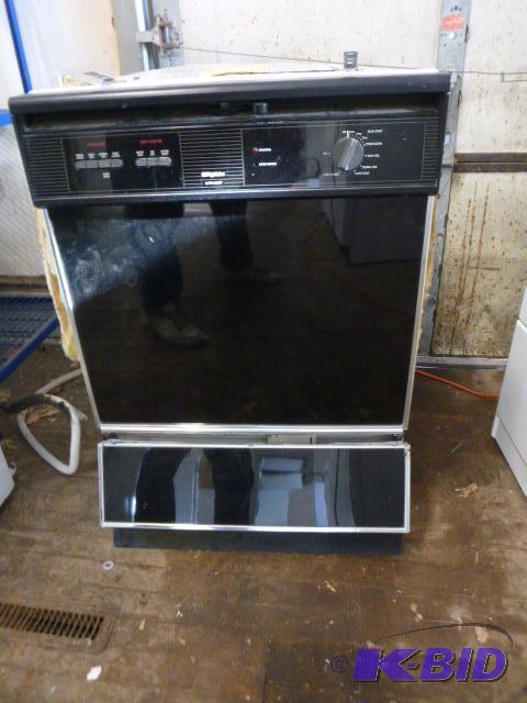 lot 39 image: Frigidaire Ultra Quiet Dishwasher Tested and ...