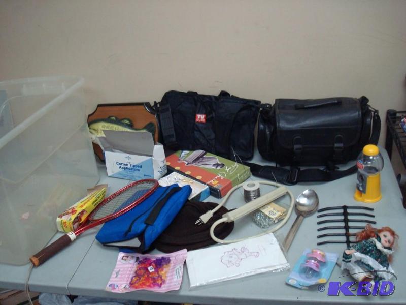 Lot Of Random Items Small Gumball&nbspMachin...