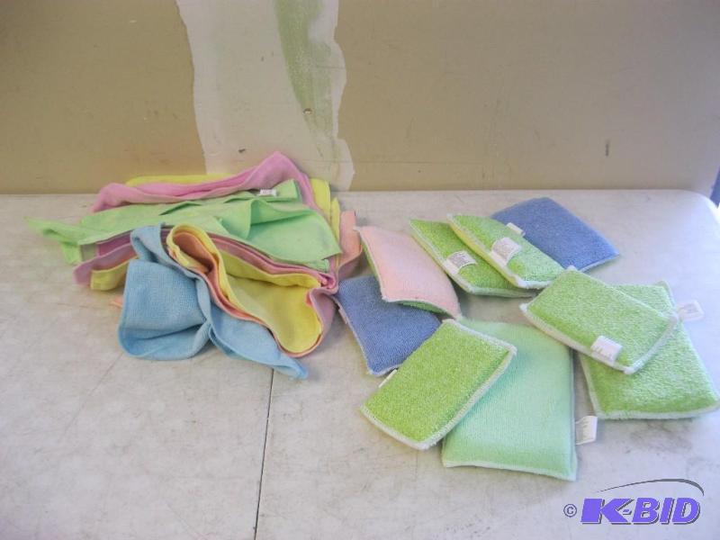 Lot Of New Rags And Scrubs...