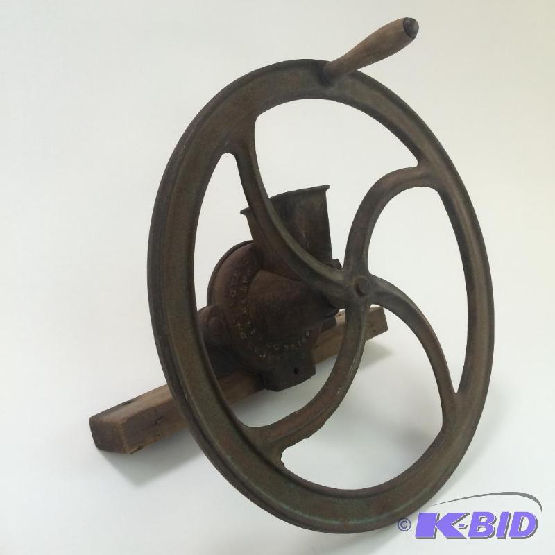 lot 38 image: Antique No. 10 Corn Grinder