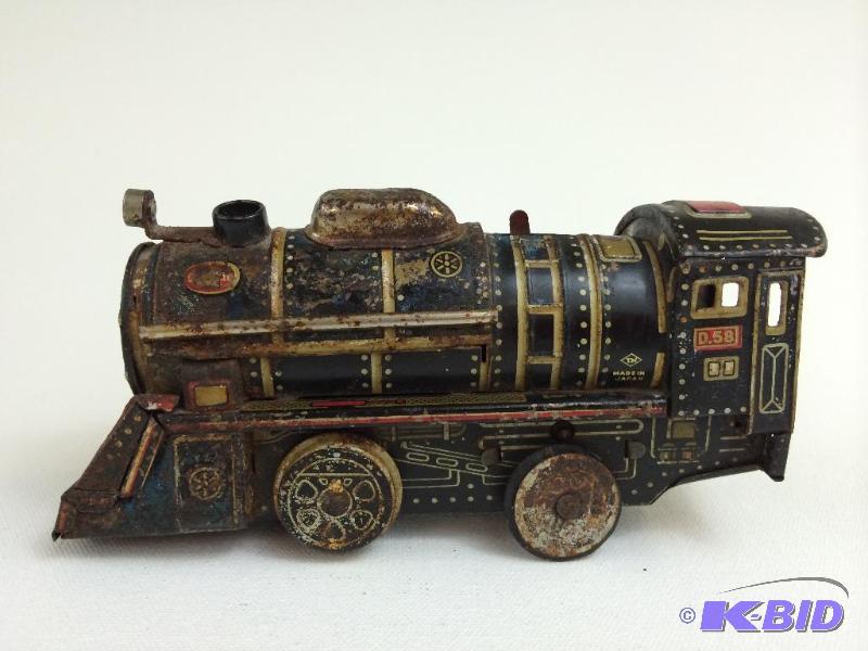 lot 25 image: Vintage circa 1950s  D.58 Central  T-N Japan Battery Operated Locomotive