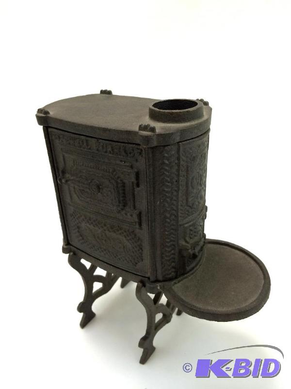 lot 28 image: Salesmans Sample - Cast Iron  Hopewell Furnace