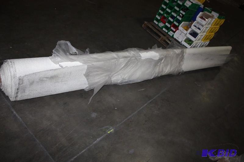 lot 10 image: Roll of Commercial Grade Carpet GrayWhite Floral Pattern