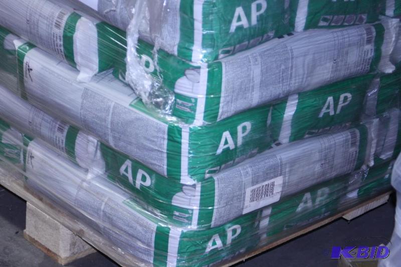 lot 102 image: Bag Lot of Shonox AP Synthetic Gypsum Based Self-Leveling Compound