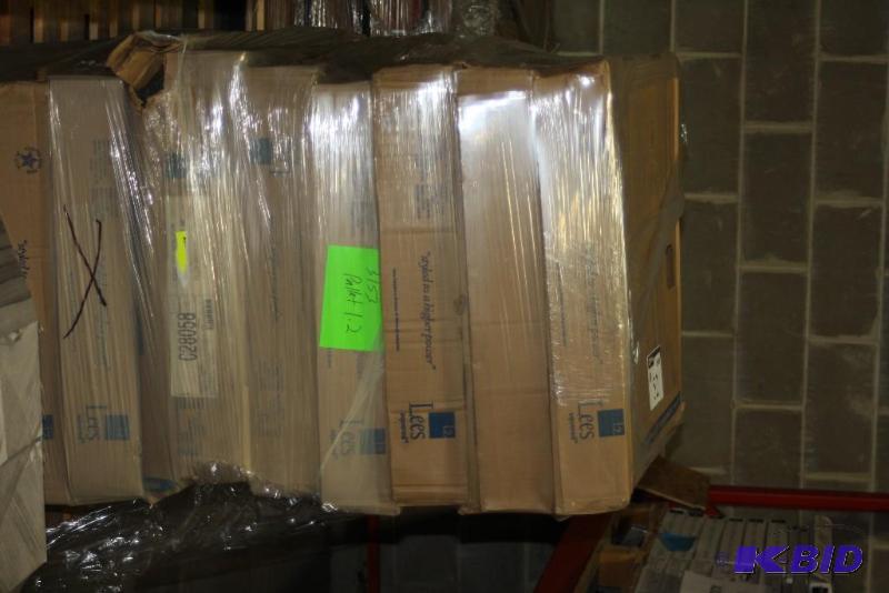 lot 52 image: Boxes First Step Tile Charcoal Grey Quarter Turn Only Made In USA Size 2424