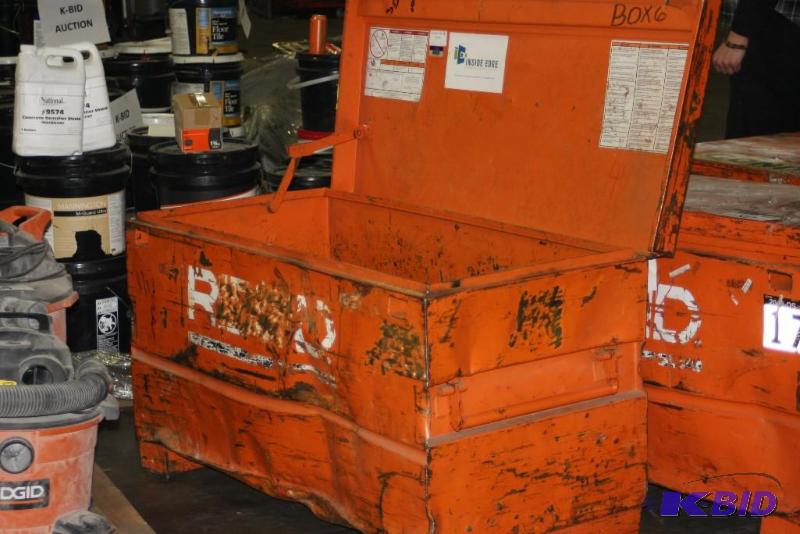 lot 81 image: Rigid Metal Dumpster wHinged Lid, 24 x 42 x 22 Dented Bottom.