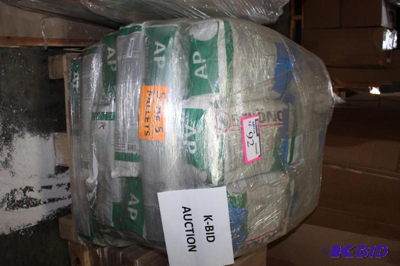 lot 92 image: Bags of SCHNOX AP Synthetic Gypsum Based Self-leveling Compound
