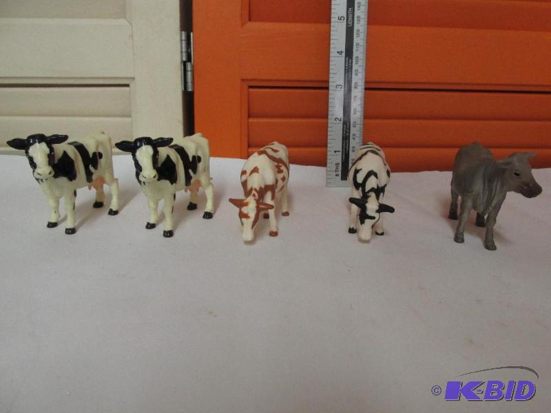 5 ERTL COWS