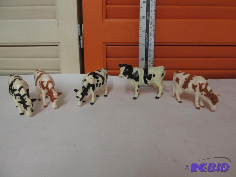 5 ERTL COWS
