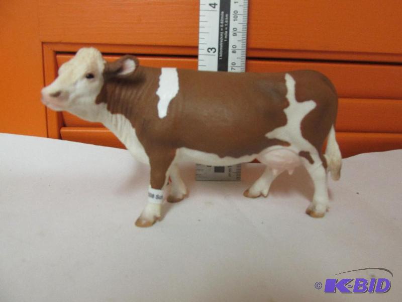 2008 SCHLEICH COW WITH TAG