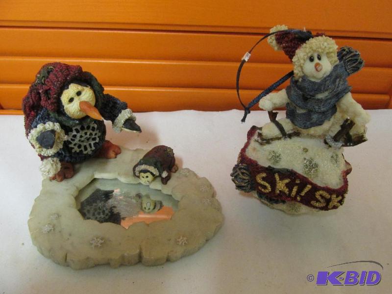 Boyds Bears - 2 Snow Time Figurines