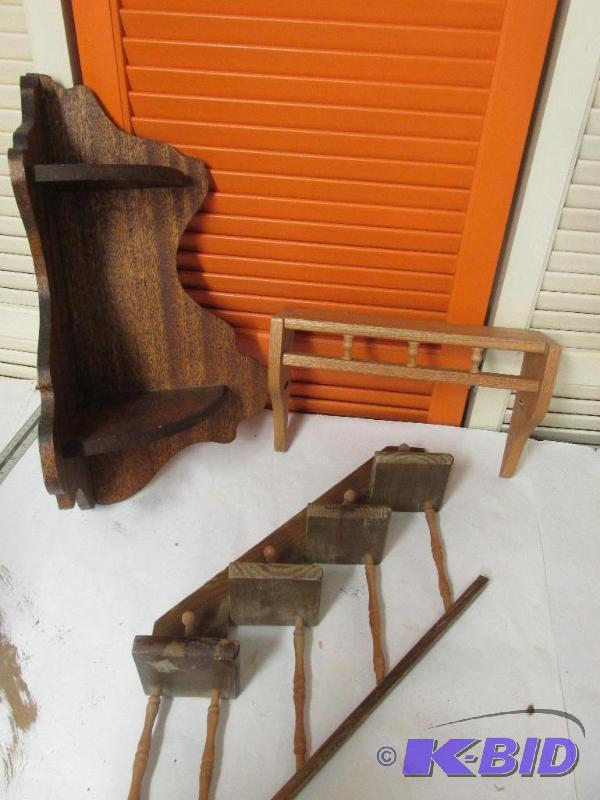 3 Wooden Pieces