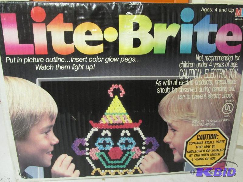 LITE-BRITE with PEGS and DISNEY PICTURE REFILLS