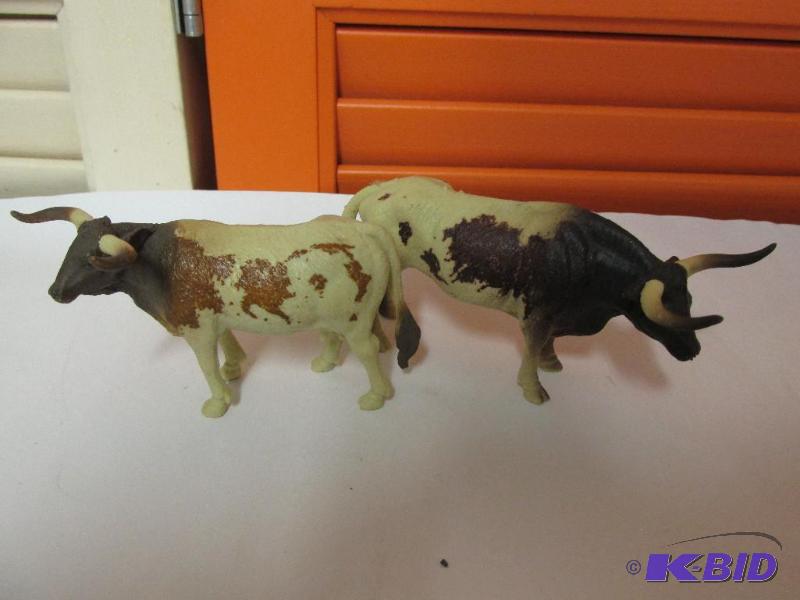 NEW RAY COLLECTIBLES - 2