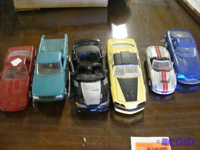 Variety of toy cars - METAL