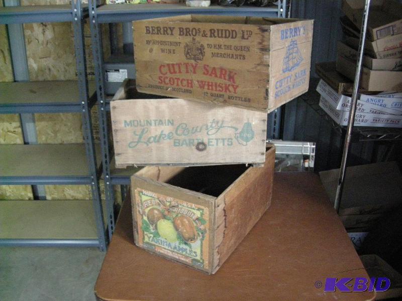 lot 13 image: 3 vintage crates