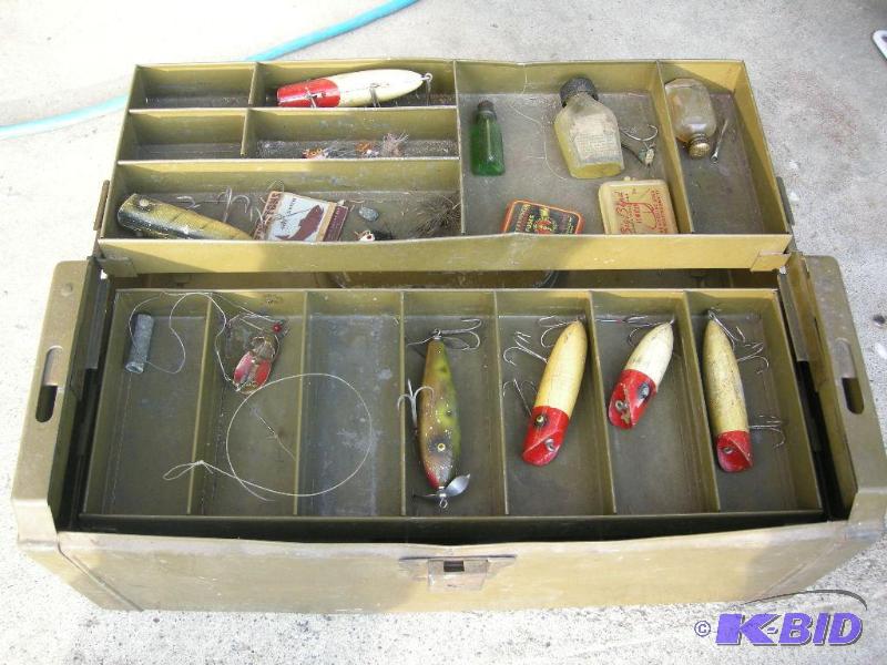 lot 134 image: Old tackle box