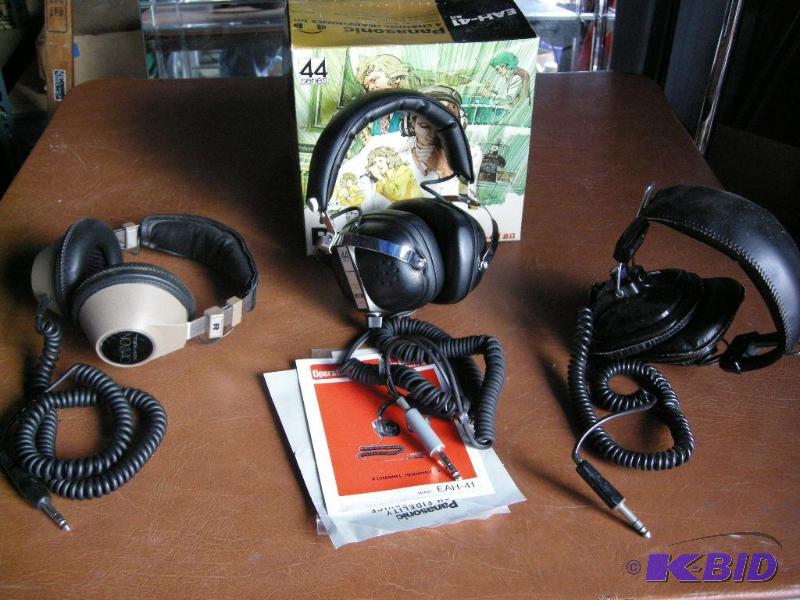 lot 148 image: Group vintage headphones