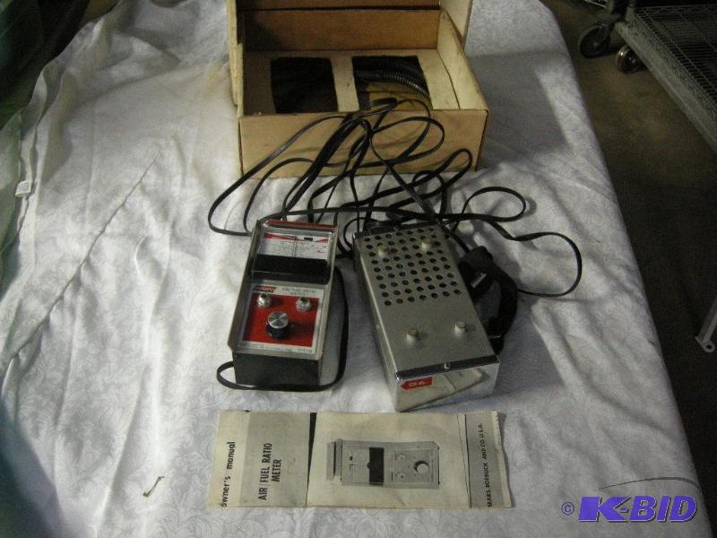 lot 15 image: Penske AirFuel Meter