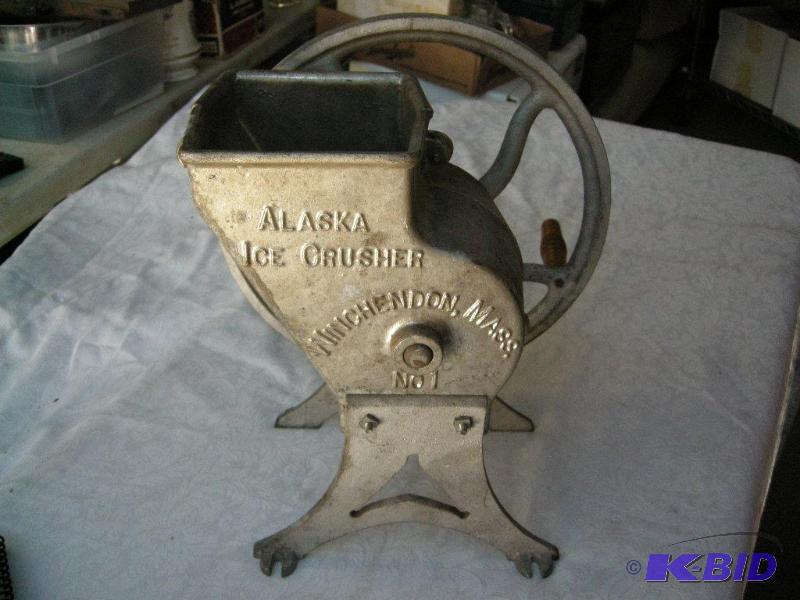 lot 30 image: Alaska Ice Crusher