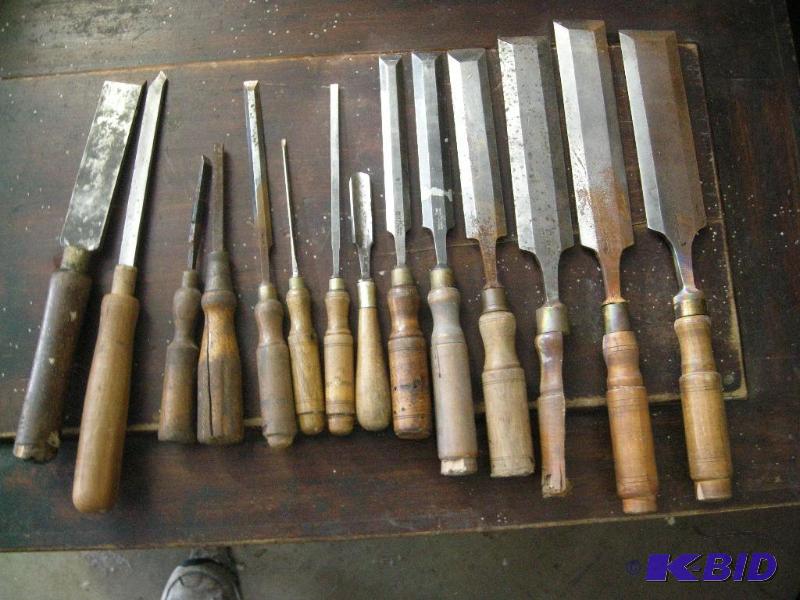 lot 36 image: Mostly Buck Bros Chisels