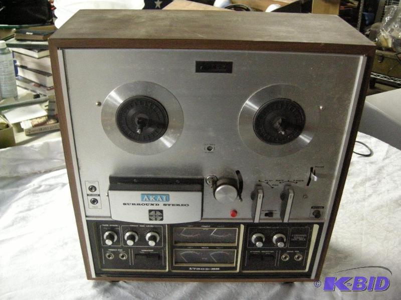 lot 9 image: AKAI reel-to-reel