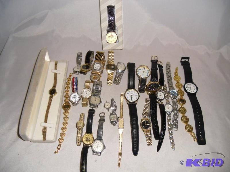 Lot of Wrist Watches Vintage to Newer Analog and Digital Battery and Wind-Up